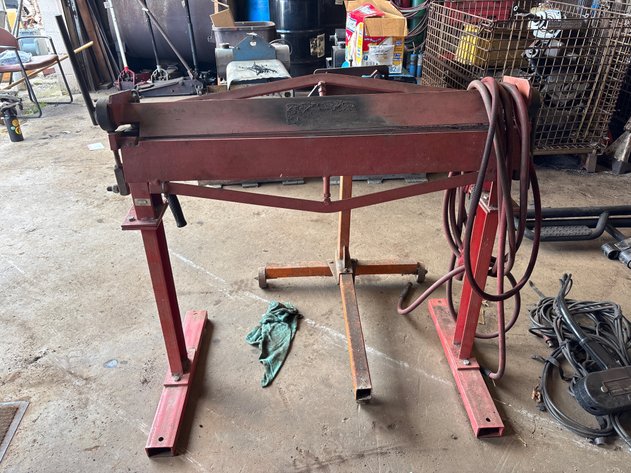 Image for 3’ metal brake and engine stand