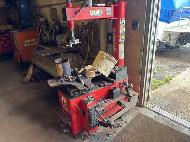 Image for Rangel pneumatic tire machine and weights