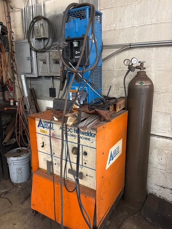 Image for Airco AC/DC Heliwelder machine and Miller coolmate v3