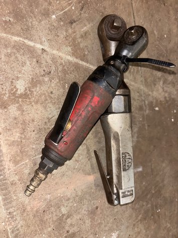 Image for (2) Mac tools air ratchets