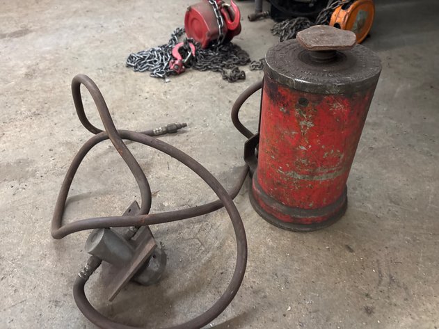 Image for Portable pneumatic jack