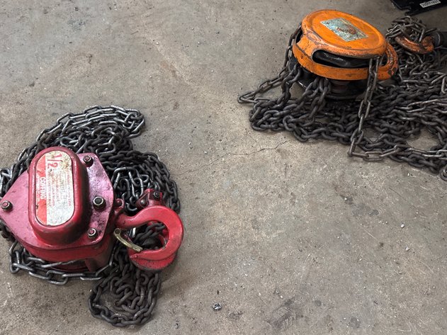 Image for (2) chain hoists