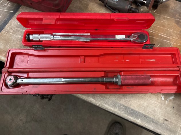 Image for (1) Mac Tools and (1) Pittsburg tools torque wrenches