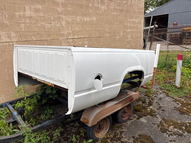 Image for 1980s Chevy 1/2 ton pickup bed
