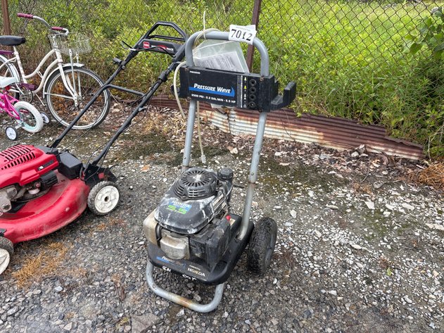 Image for D1. Pressure wave 2500 psi with Honda engine