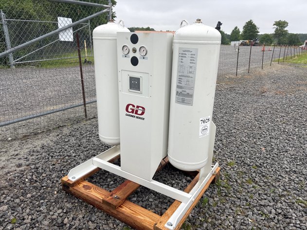 Image for E1. Gardner denver air dryer