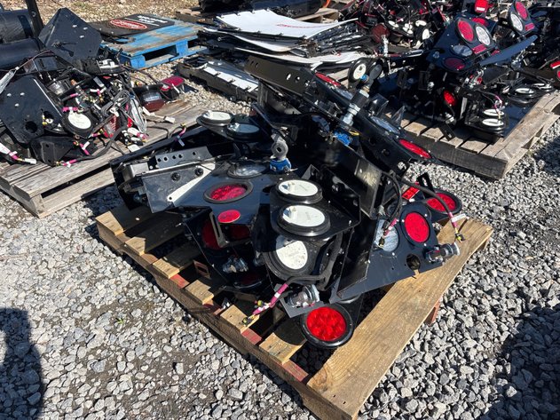 Image for D1g. Misc truck light panels