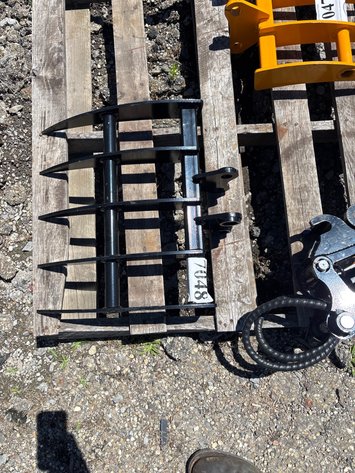Image for E2. Excavator rake