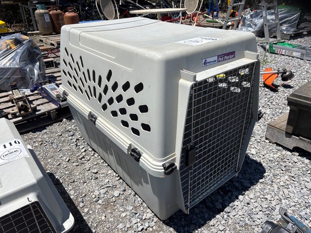 Image for D1. Petmate pet porter