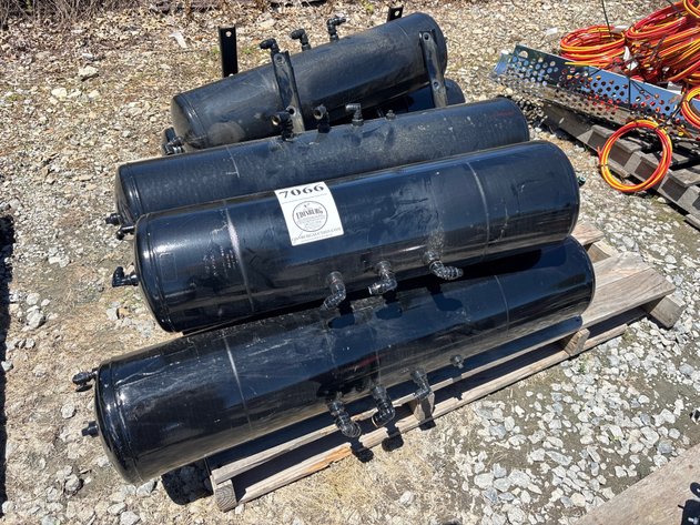 Image for D1g. (7) air tanks
