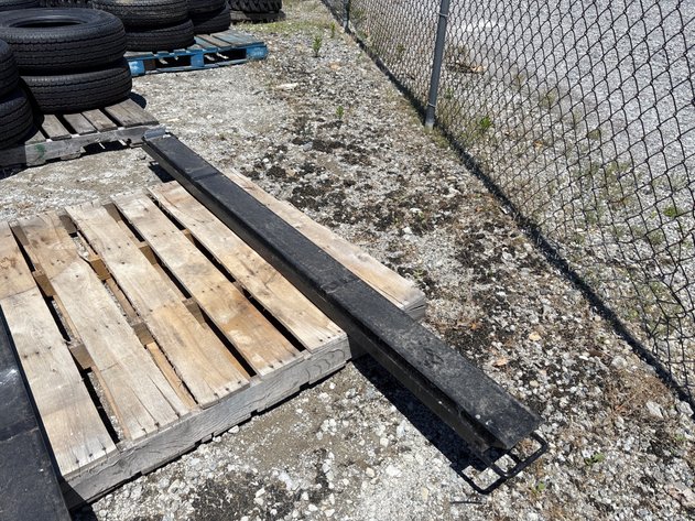 Image for E1p new pair 2 – 8' pallet fork extensions