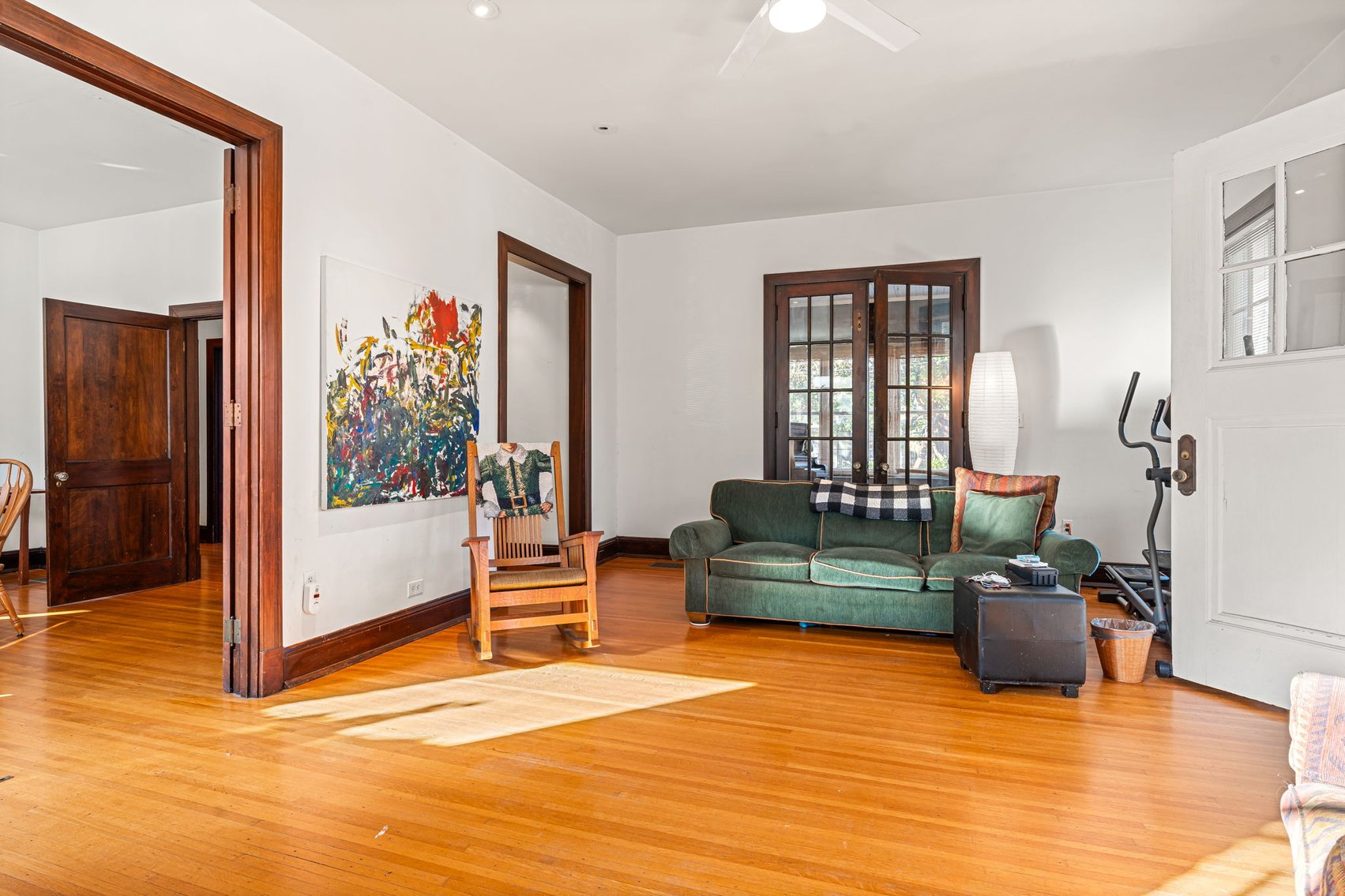 Image for 160 N Galt Ave-ONLINE AUCTION ONLY-BIDDING HAS STARTED