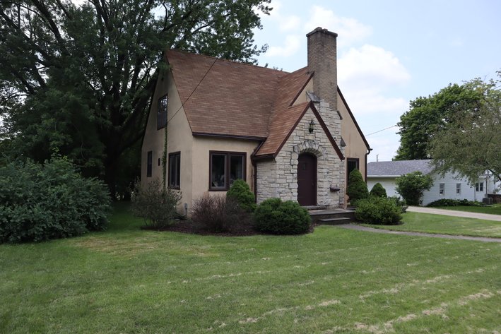 Image for 21 Red Oak Road  Walnut, IL