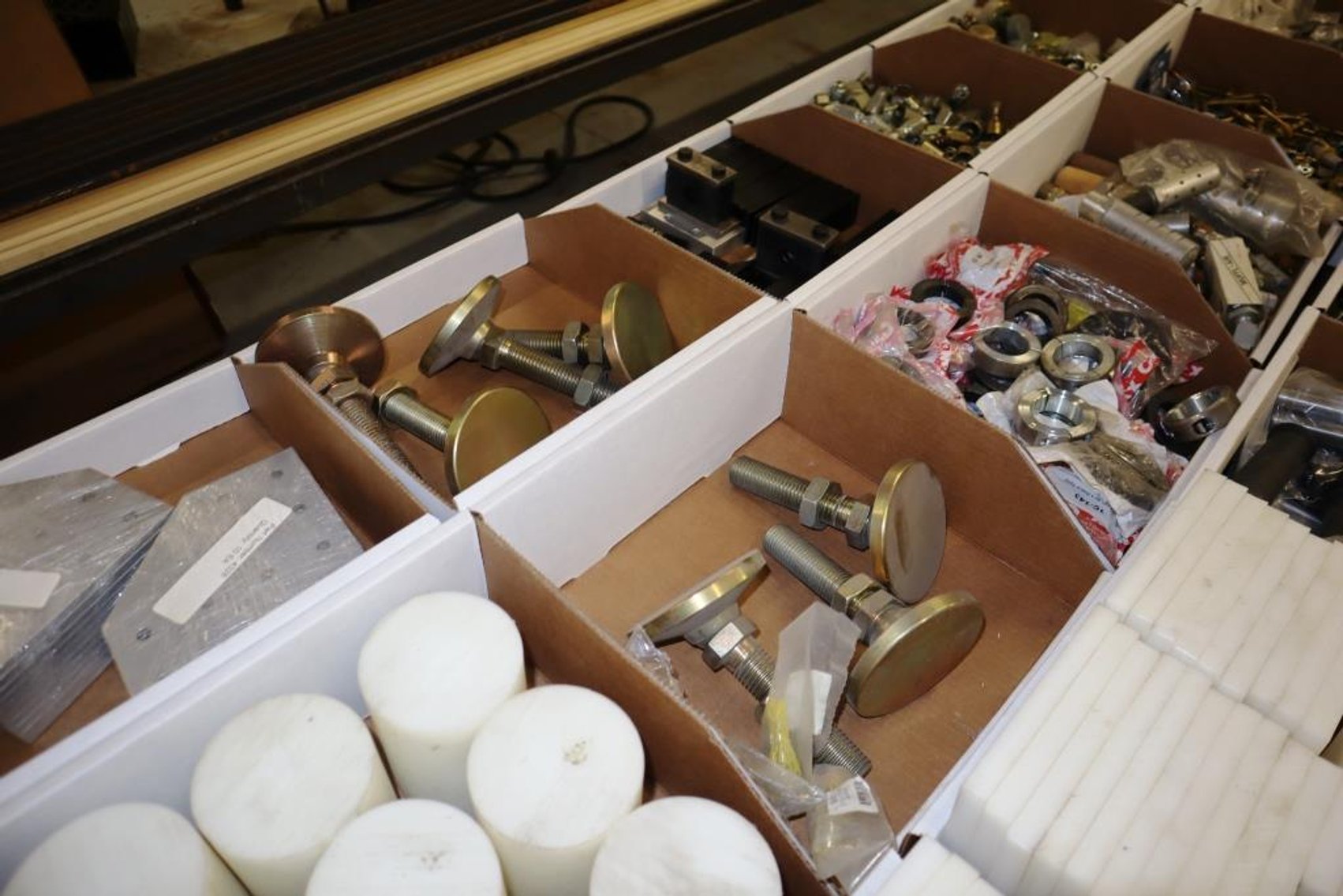 Image for Massive ONLINE Tool and Shop Auction - Robert's Tool Co.