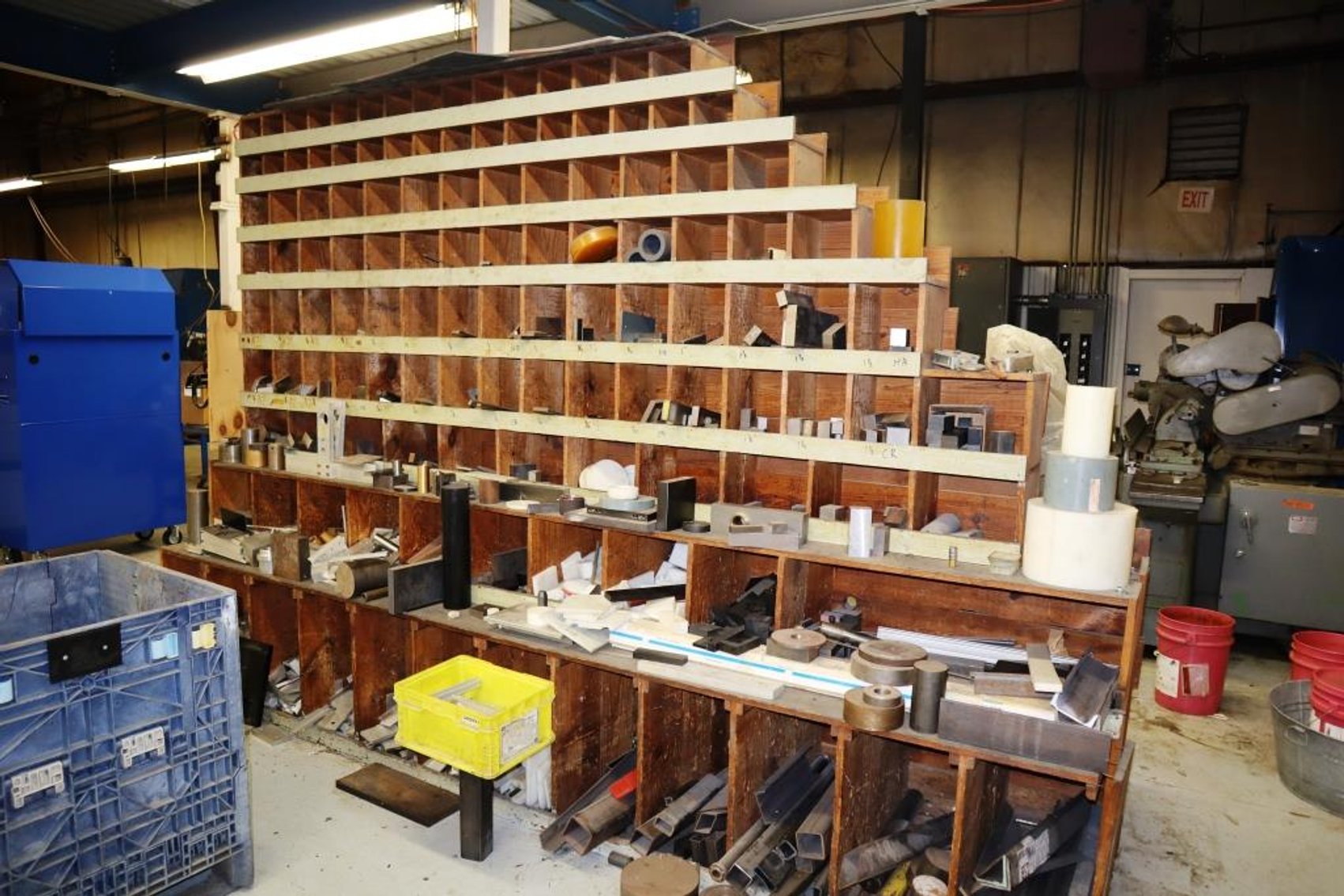 Image for Massive ONLINE Tool and Shop Auction - Robert's Tool Co.