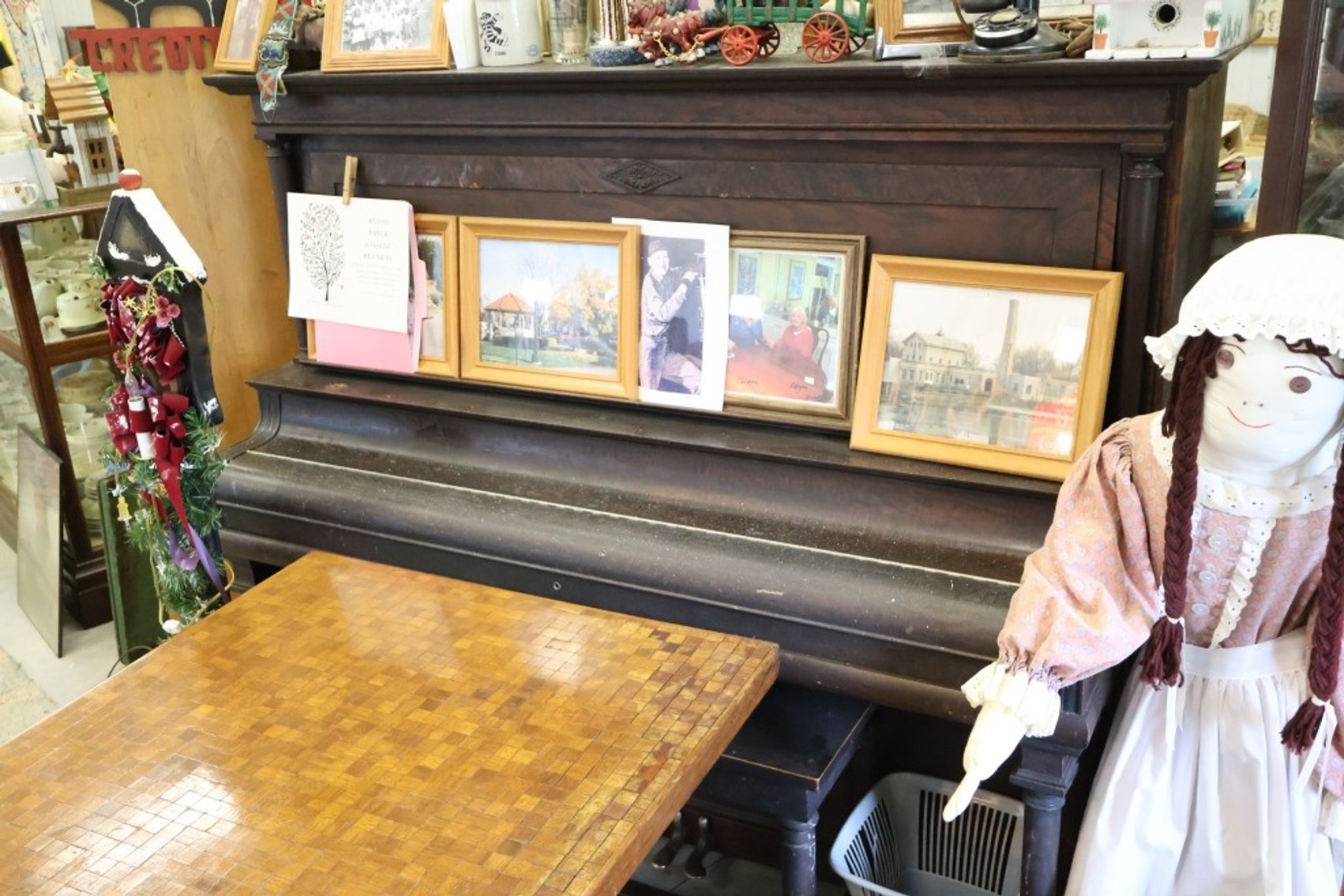 Image for The Ruehs Antique and Collectible Live Auction