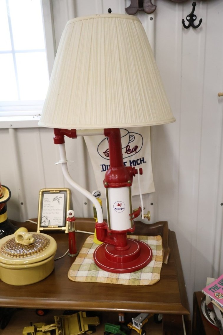 Image for The Ruehs Antique and Collectible Live Auction