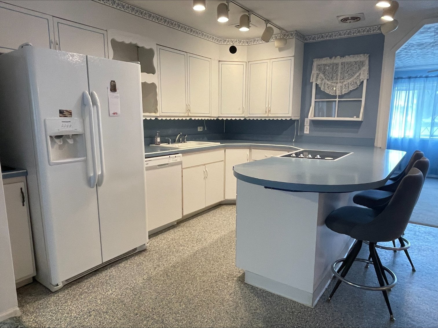 Image for MINIMUM BID AUCTION $99,000! 2127 Maryland Pl