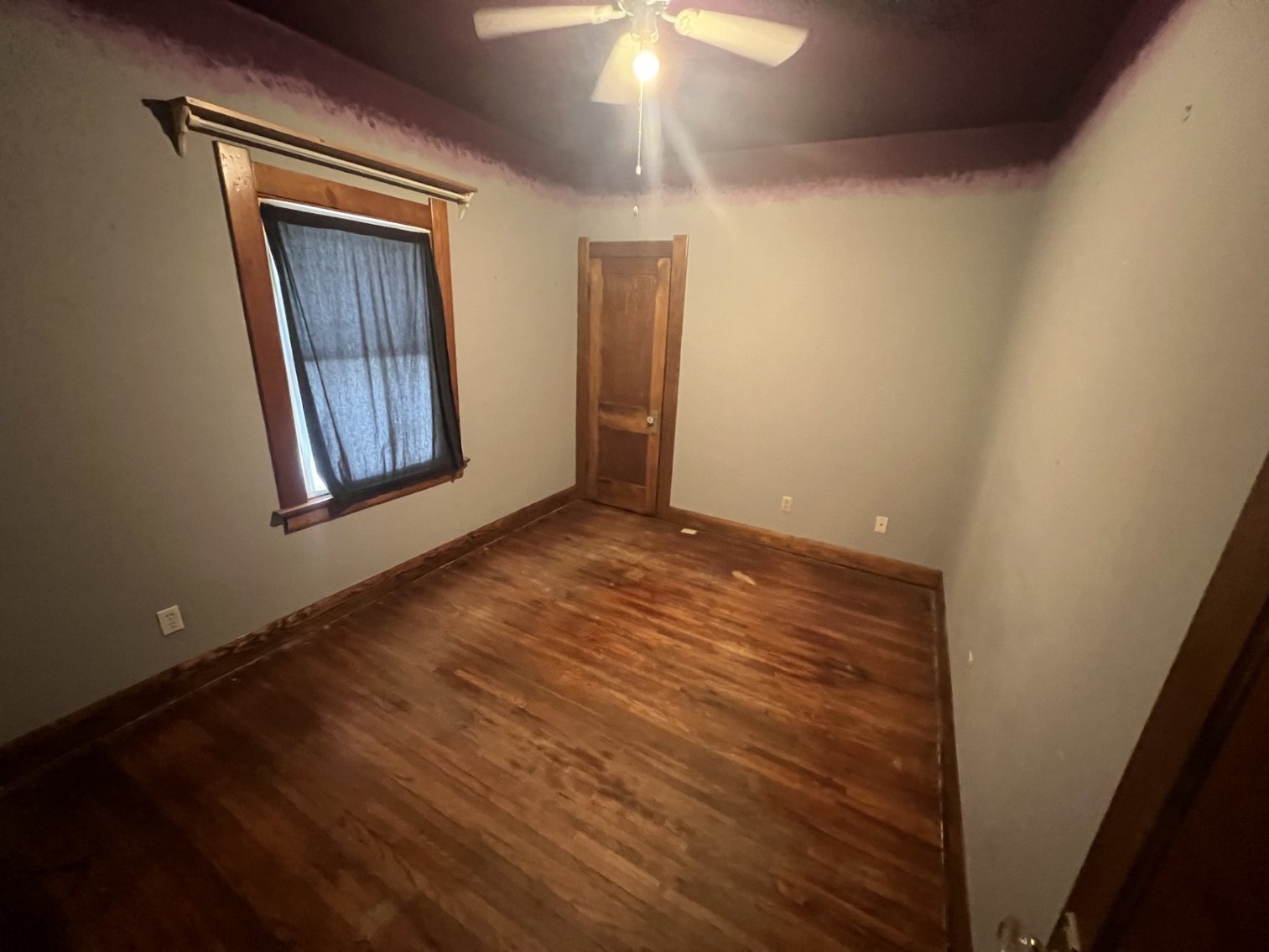 Image for MINIMUM BID AUCTION $39,000! 645 Geneva Ave
