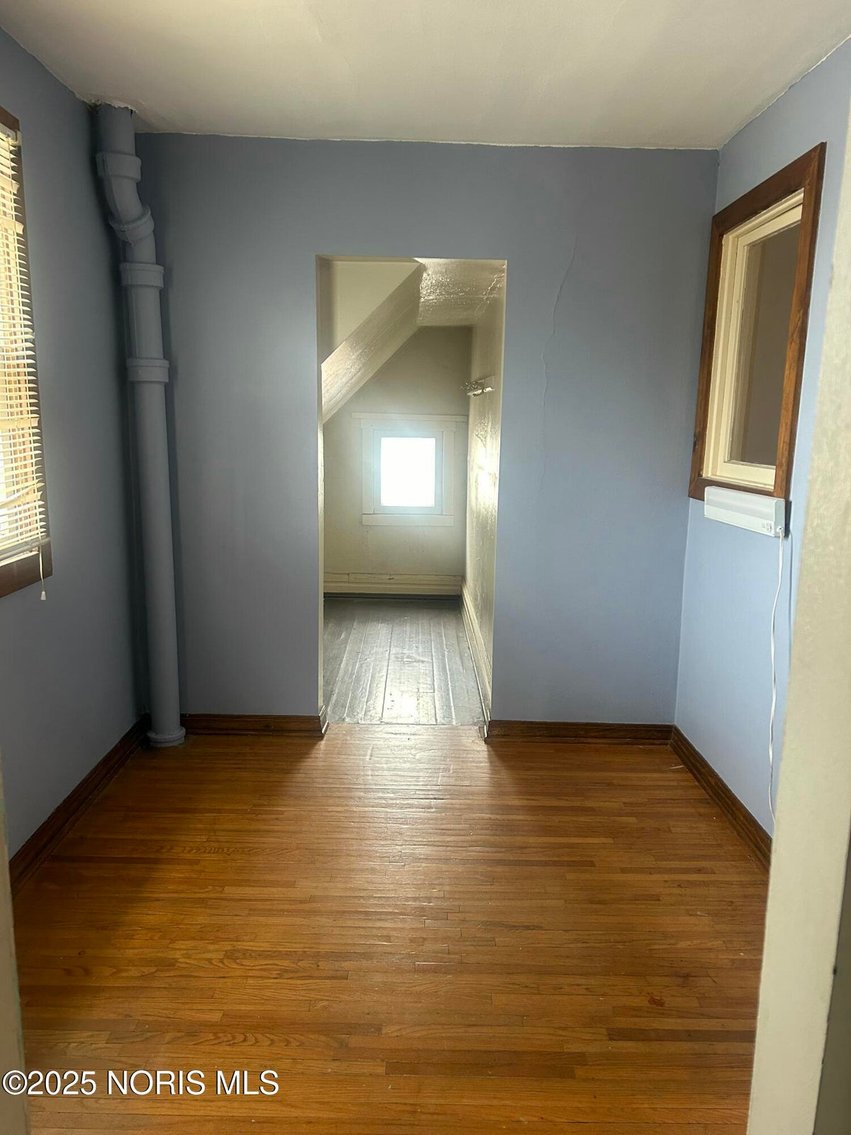 Image for MINIMUM BID AUCTION $40,000! 245 Plymouth St