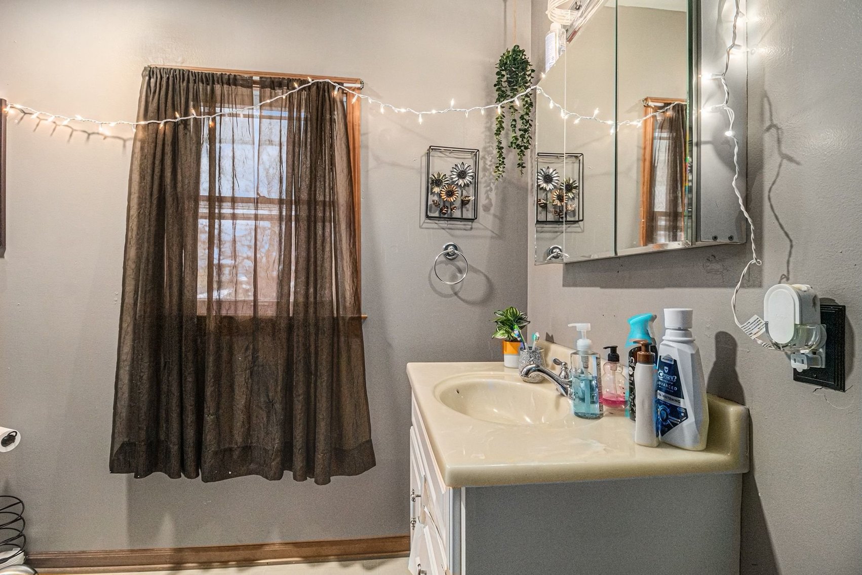 Image for MINIMUM BID AUCTION $79,000! 4138 Thornton