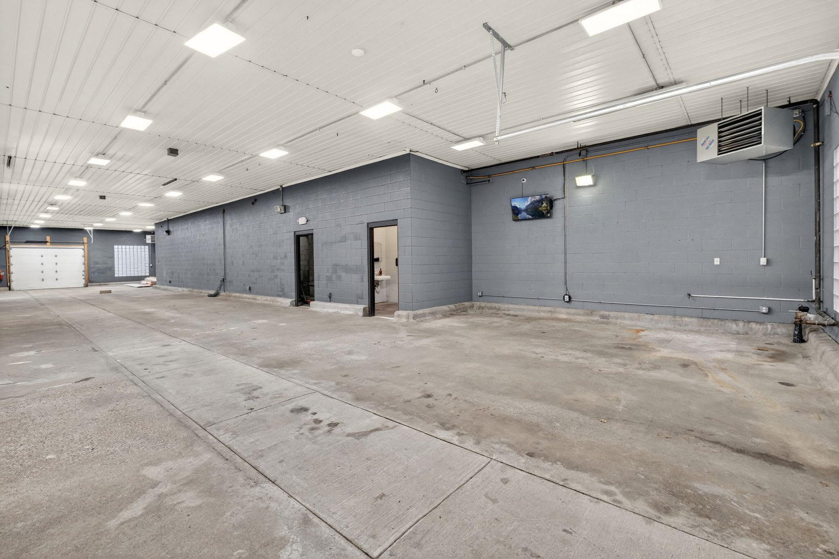 Image for MINIMUM BID AUCTION $325,000! 7300 Lewis Ave
