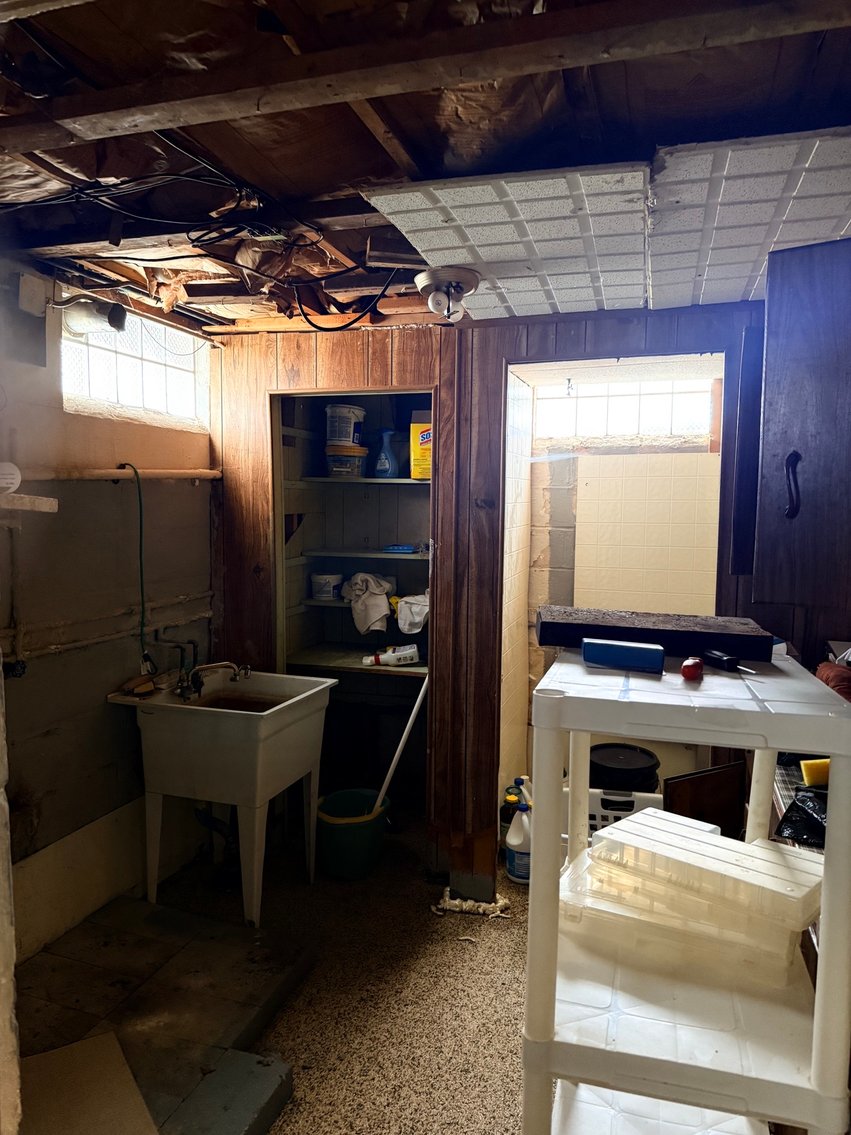 Image for MINIMUM BID AUCTION $90,000! 5263 W 148th St