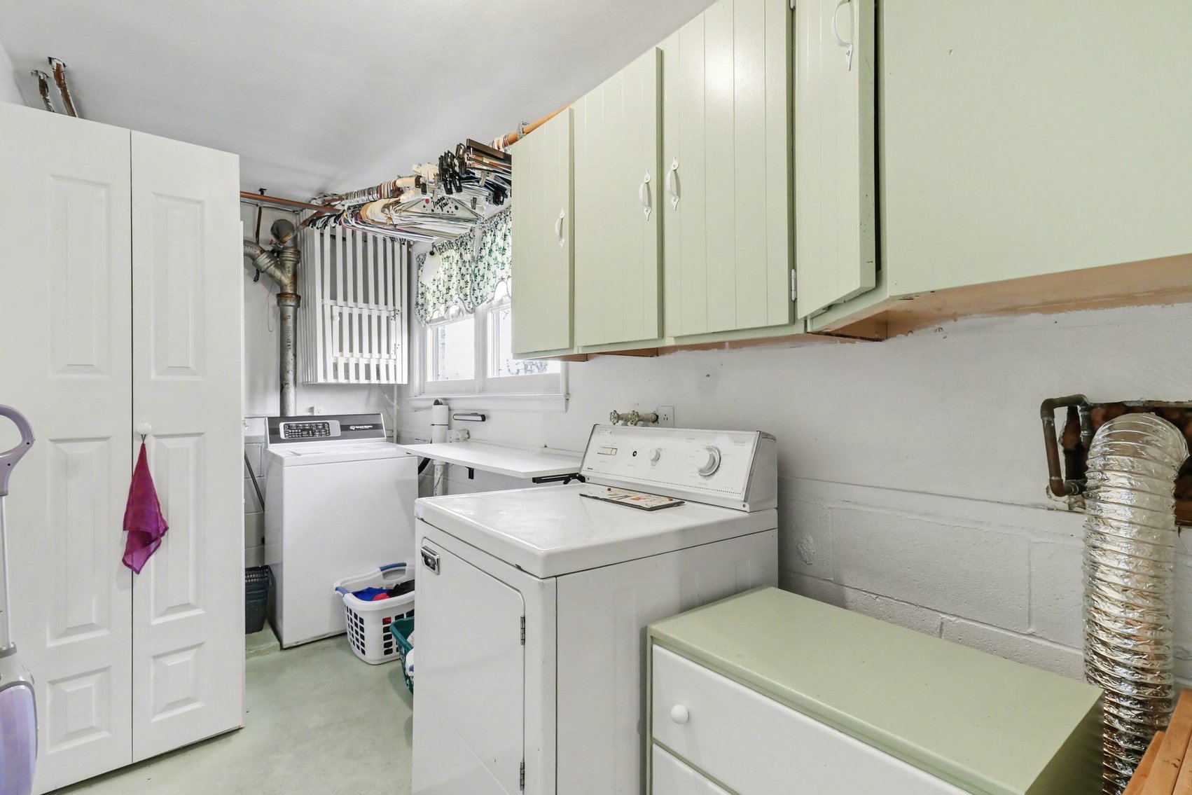 Image for MINIMUM BID AUCTION $225,000! 5930 N River Rd