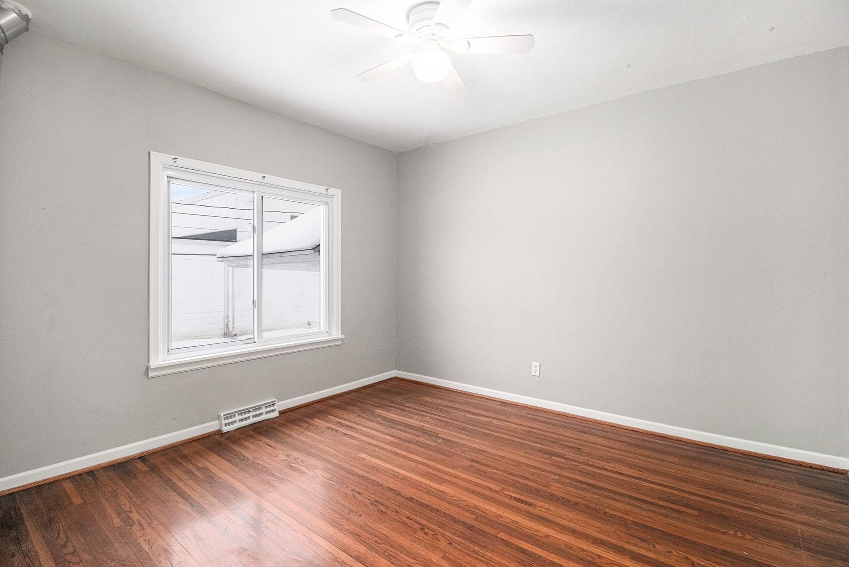 Image for MINIMUM BID AUCTION $150,000! 4705 W Bancroft St