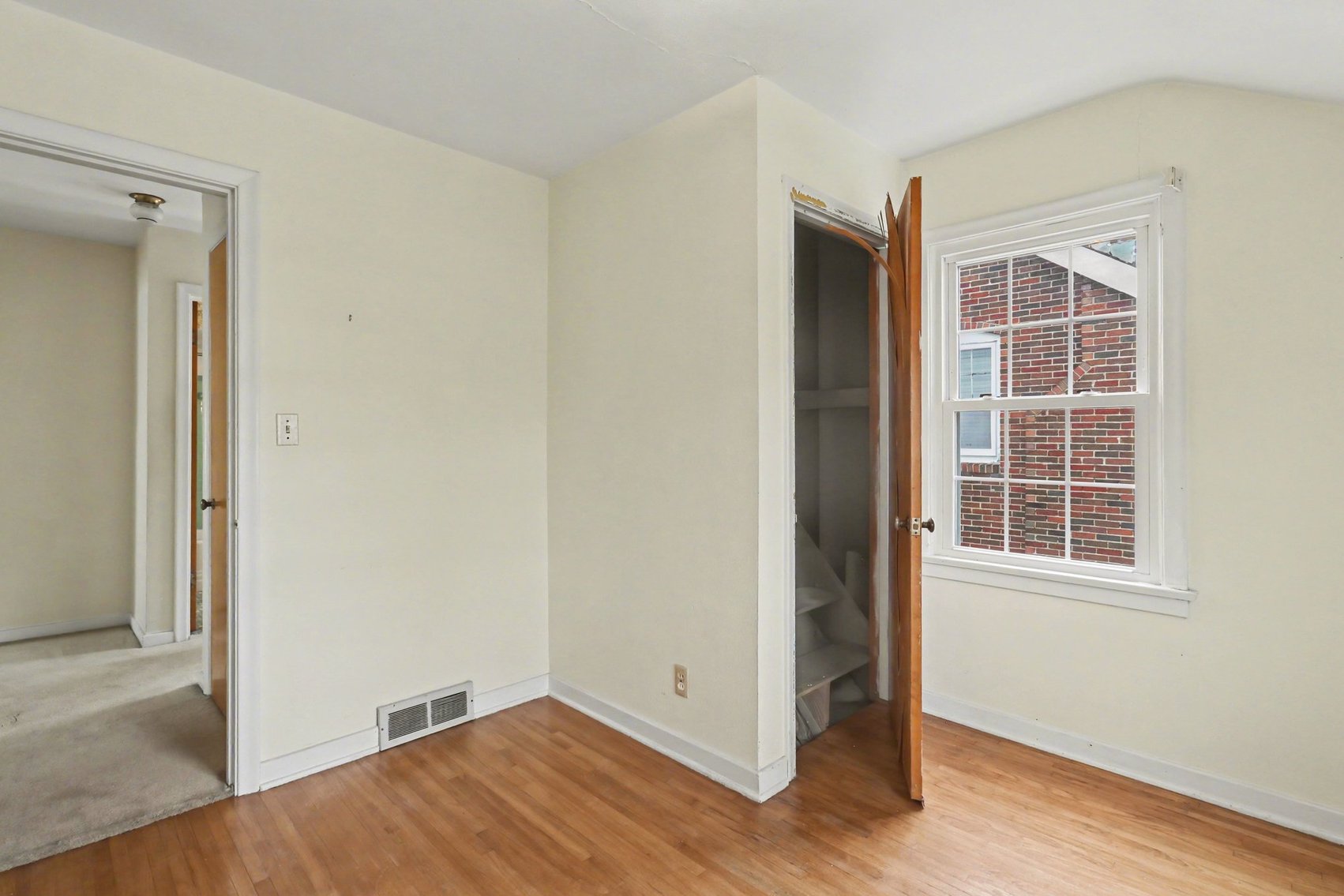 Image for MINIMUM BID AUCTION $99,000! 2647 Stamford Dr