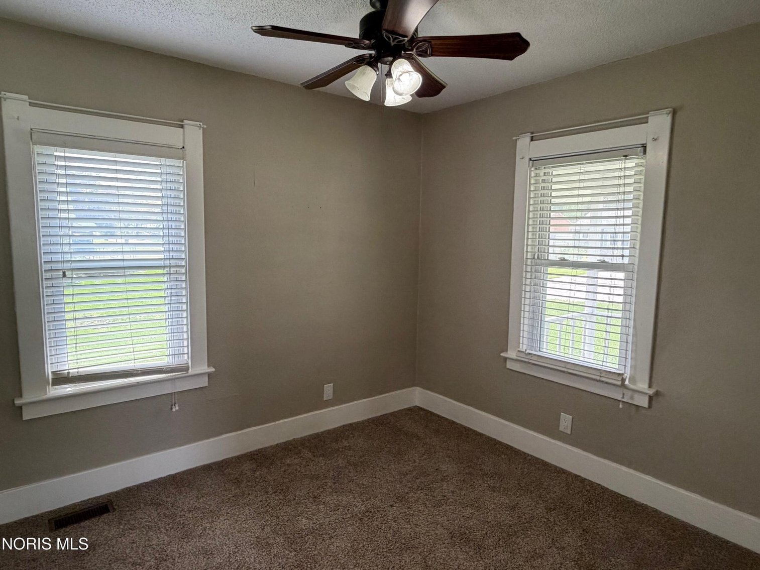 Image for MINIMUM BID AUCTION $110,000! 1054 Scott St