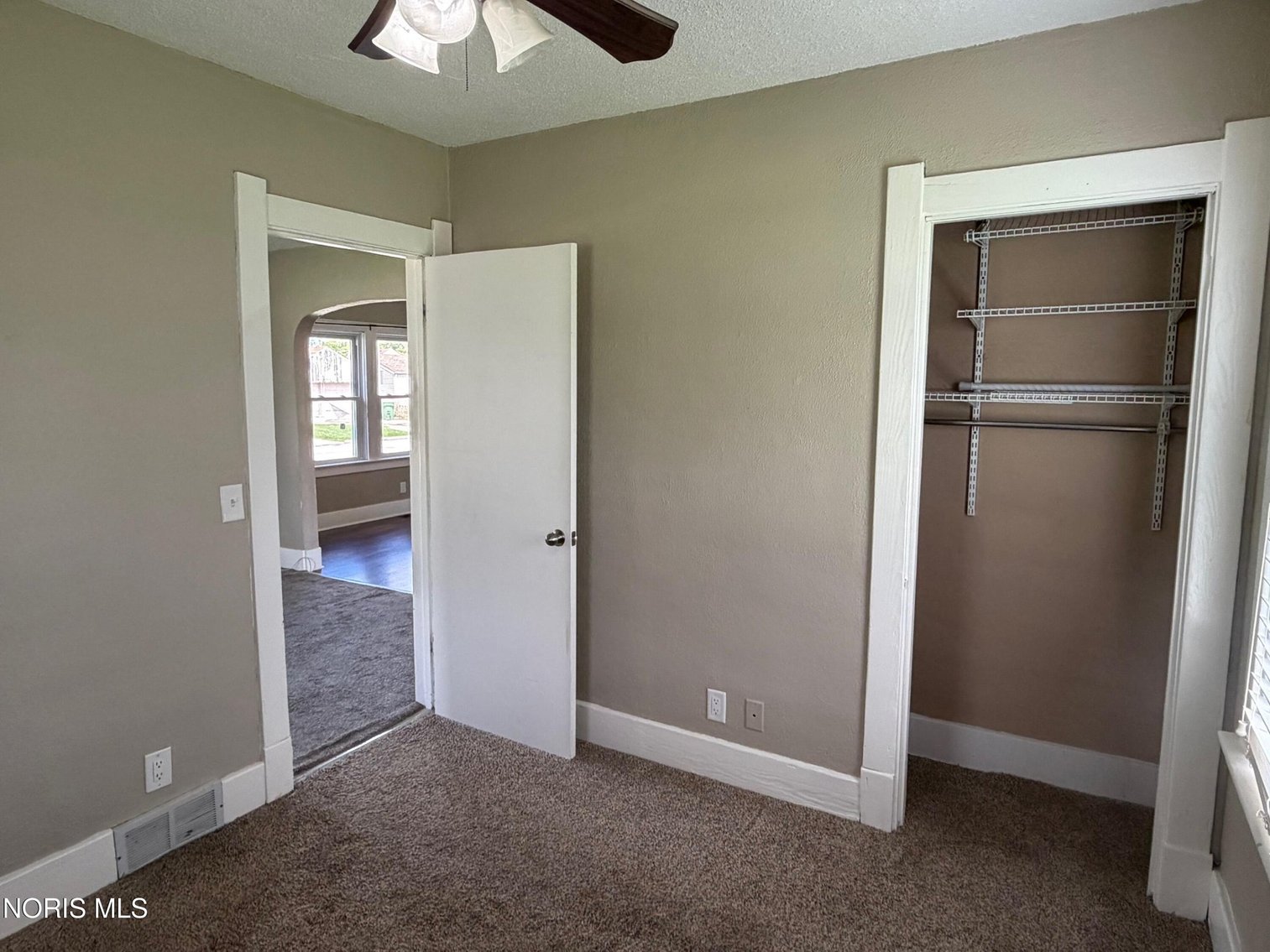 Image for MINIMUM BID AUCTION $110,000! 1054 Scott St