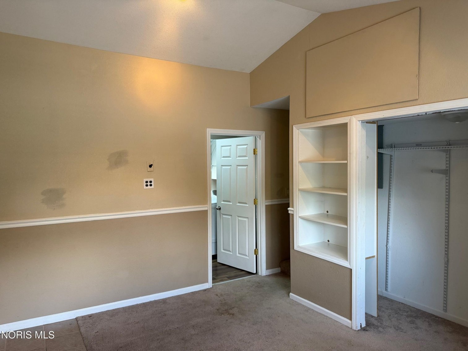 Image for MINIMUM BID AUCTION $110,000! 1054 Scott St