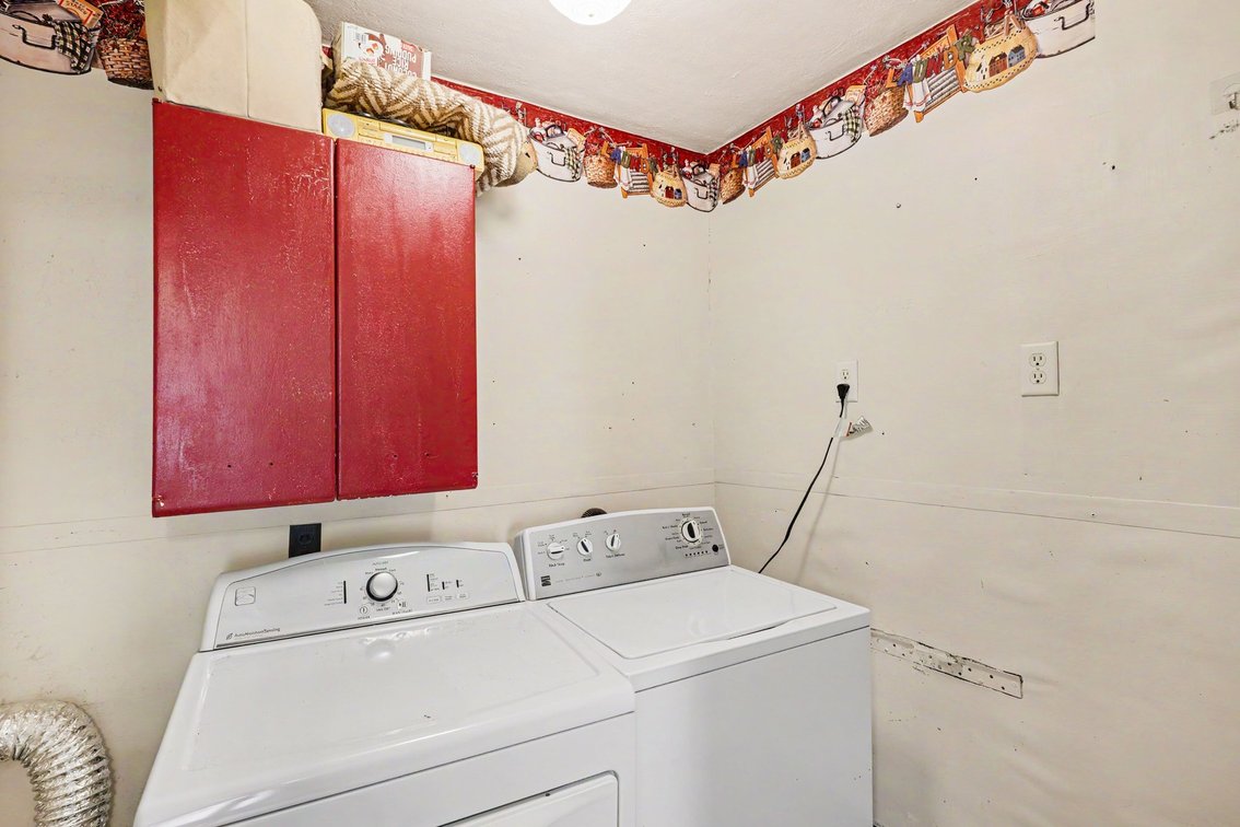 Image for MINIMUM BID AUCTION $139,000! 6612 Holcomb