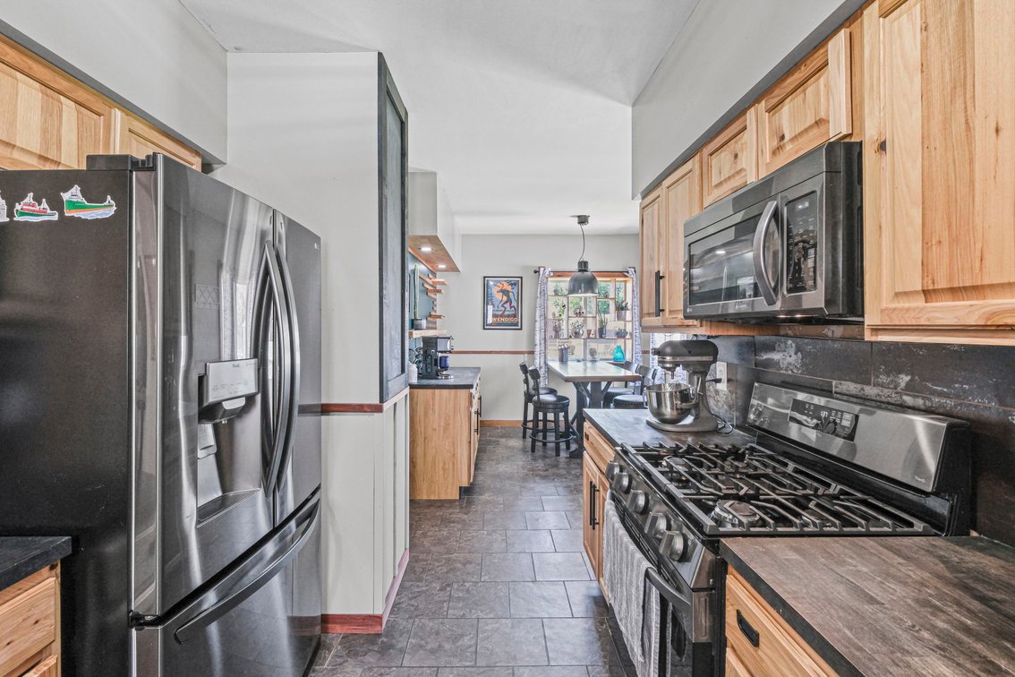 Image for MINIMUM BID AUCTION $99,000! 2559 106th St