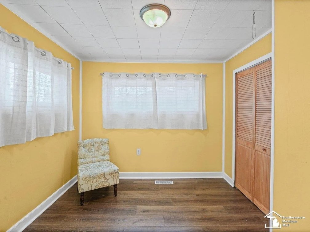 Image for MINIMUM BID AUCTION $59,000! 4346 4th St