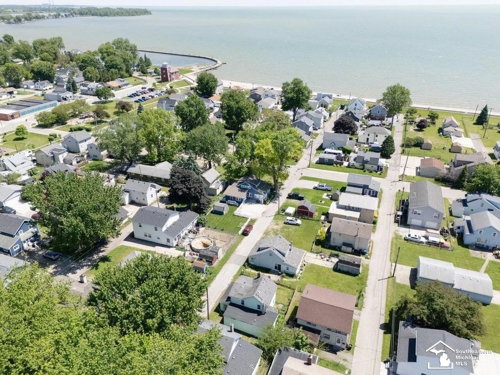 Image for MINIMUM BID AUCTION $59,000! 4346 4th St