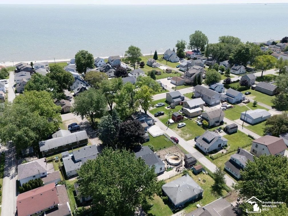 Image for MINIMUM BID AUCTION $59,000! 4346 4th St