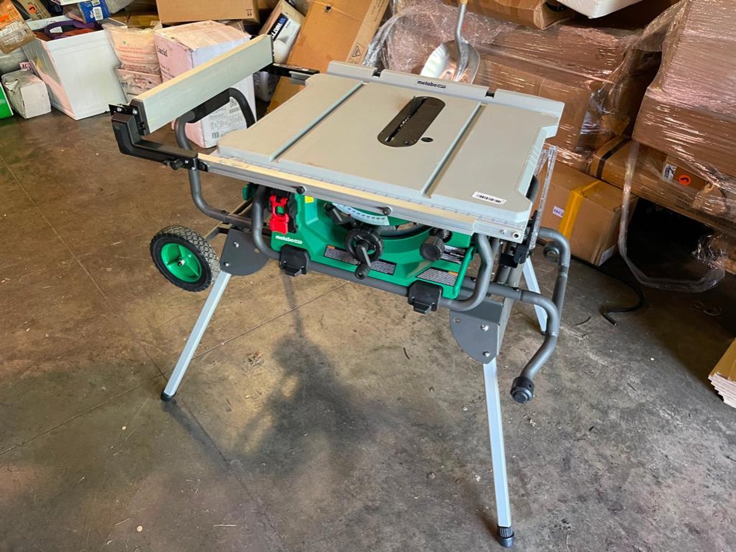 Image for RETURNED ITEMS AND DAMAGED BOX ONLINE ONLY AUCTION!