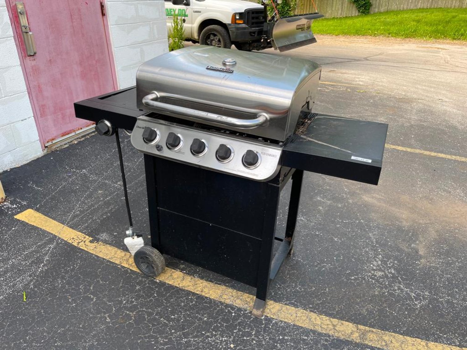 Image for RETURNED ITEMS AND DAMAGED BOX ONLINE ONLY AUCTION!