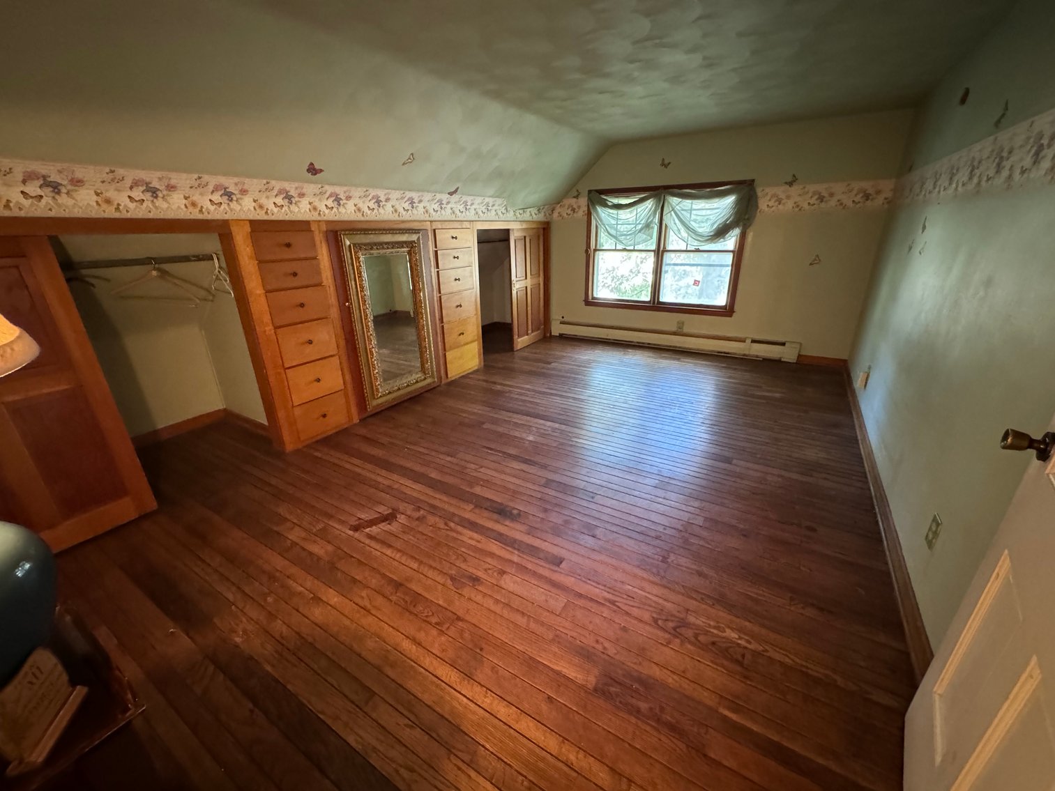 Image for MINIMUM BID AUCTION $99,000! 616 E Oak St