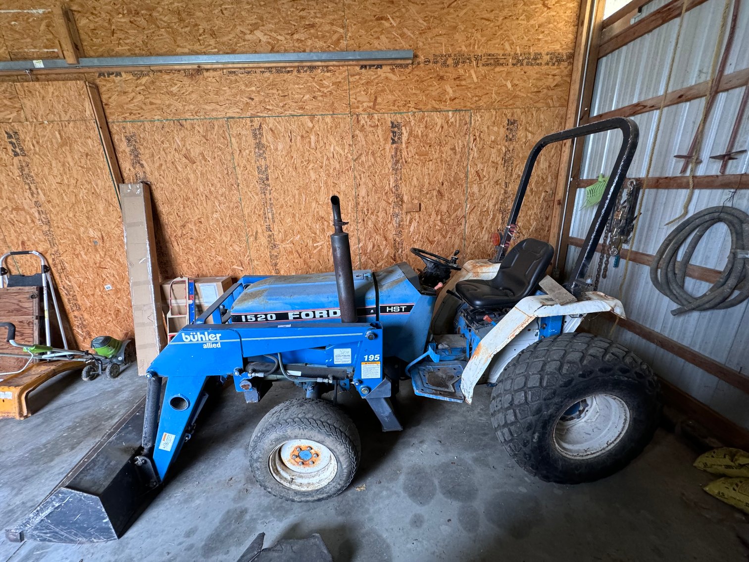 Image for TRACTOR, TOOLS AND HOUSEHOLD ITEMS ONLINE ONLY AUCTION