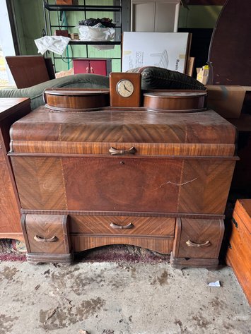 Image for CAR AND ANTIQUE FURNITURE ONLINE ONLY AUCTION