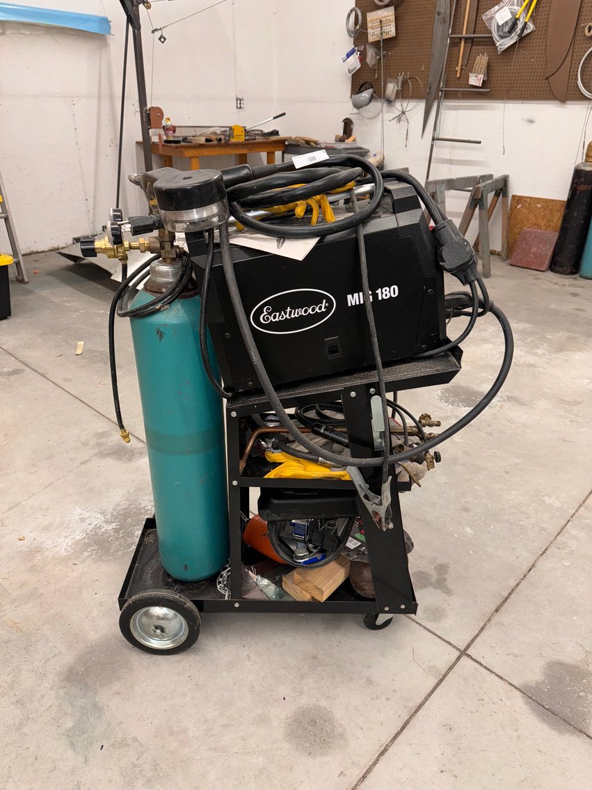 Image for TRACTOR, TOOLS AND HOUSEHOLD ITEMS ONLINE ONLY AUCTION