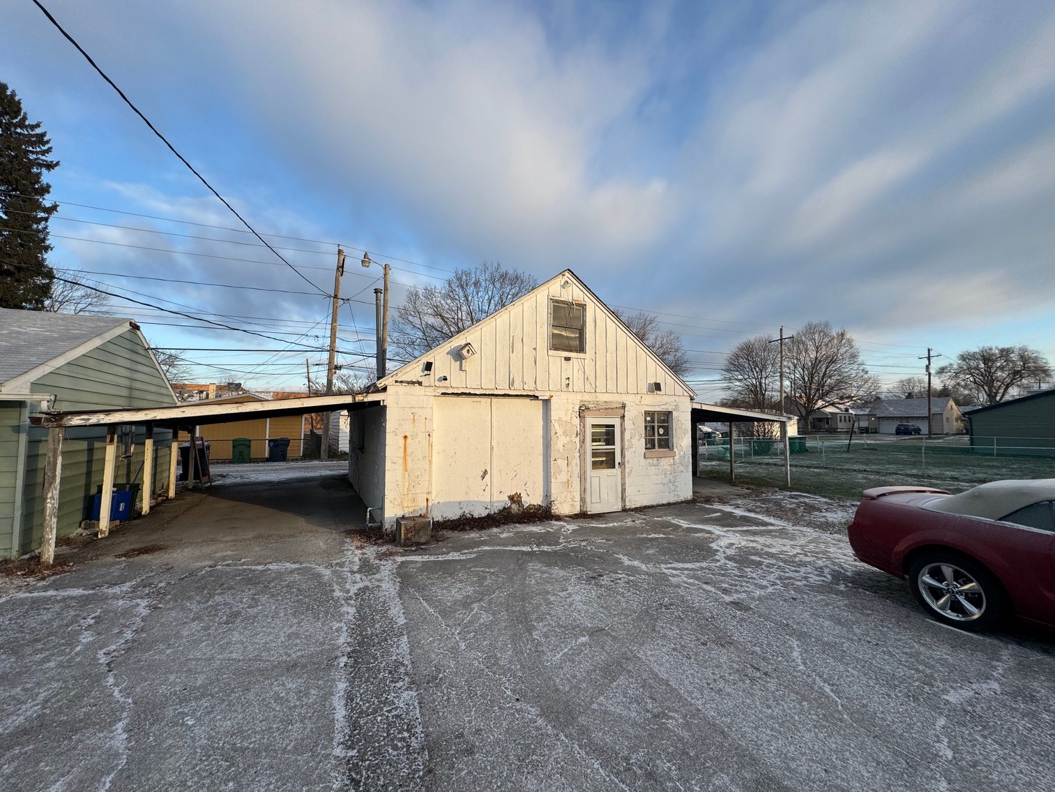 Image for MINIMUM BID AUCTION $79,000! 213 E Indiana Ave