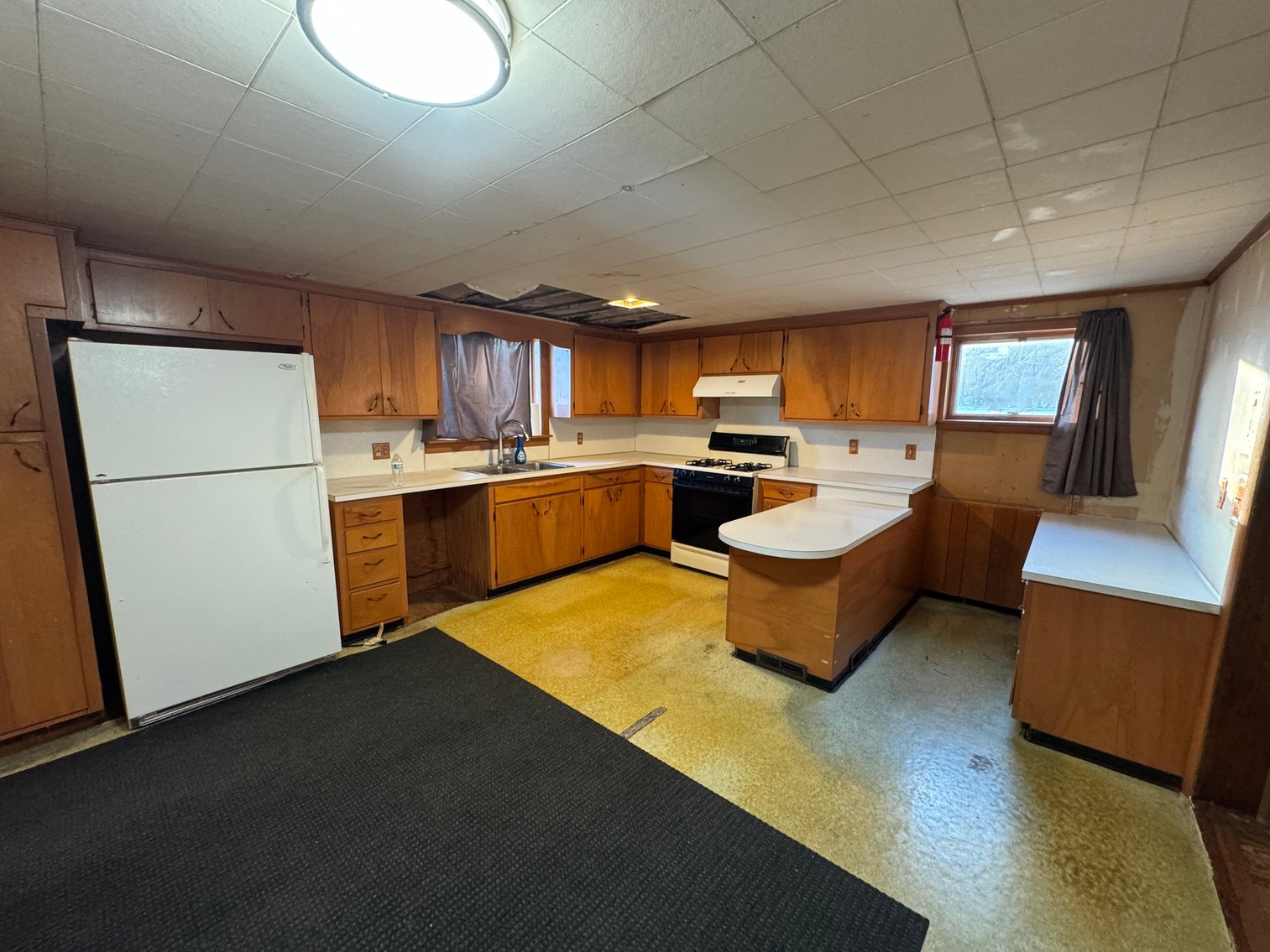 Image for MINIMUM BID AUCTION $79,000! 213 E Indiana Ave