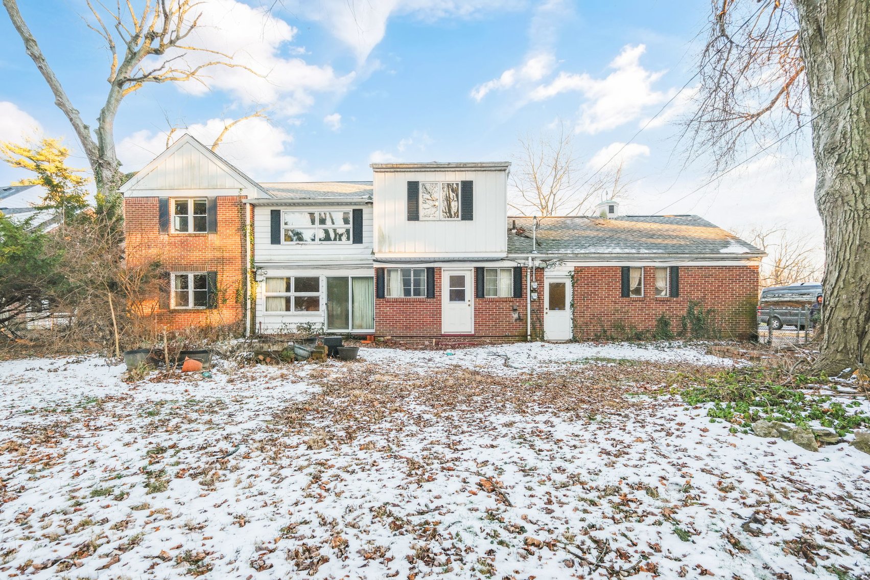 Image for MINIMUM BID AUCTION $149,000! 1660 N Cove Blvd.