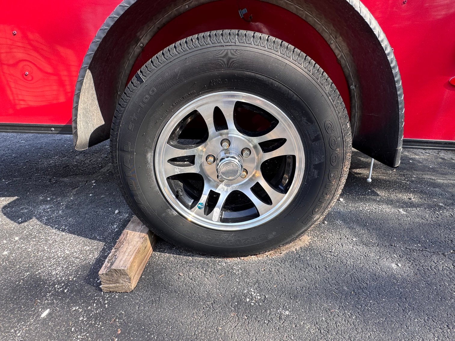 Image for TOWABLE TAILGATE TRAILER ONLINE ONLY AUCTION