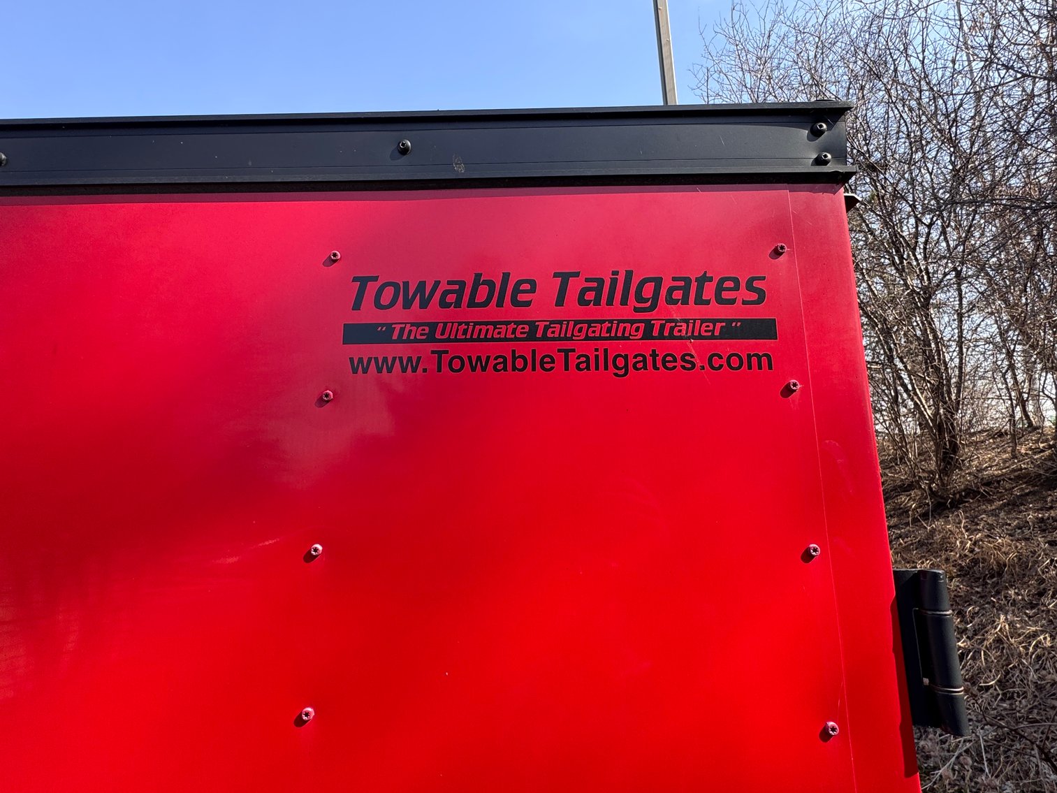 Image for TOWABLE TAILGATE TRAILER ONLINE ONLY AUCTION
