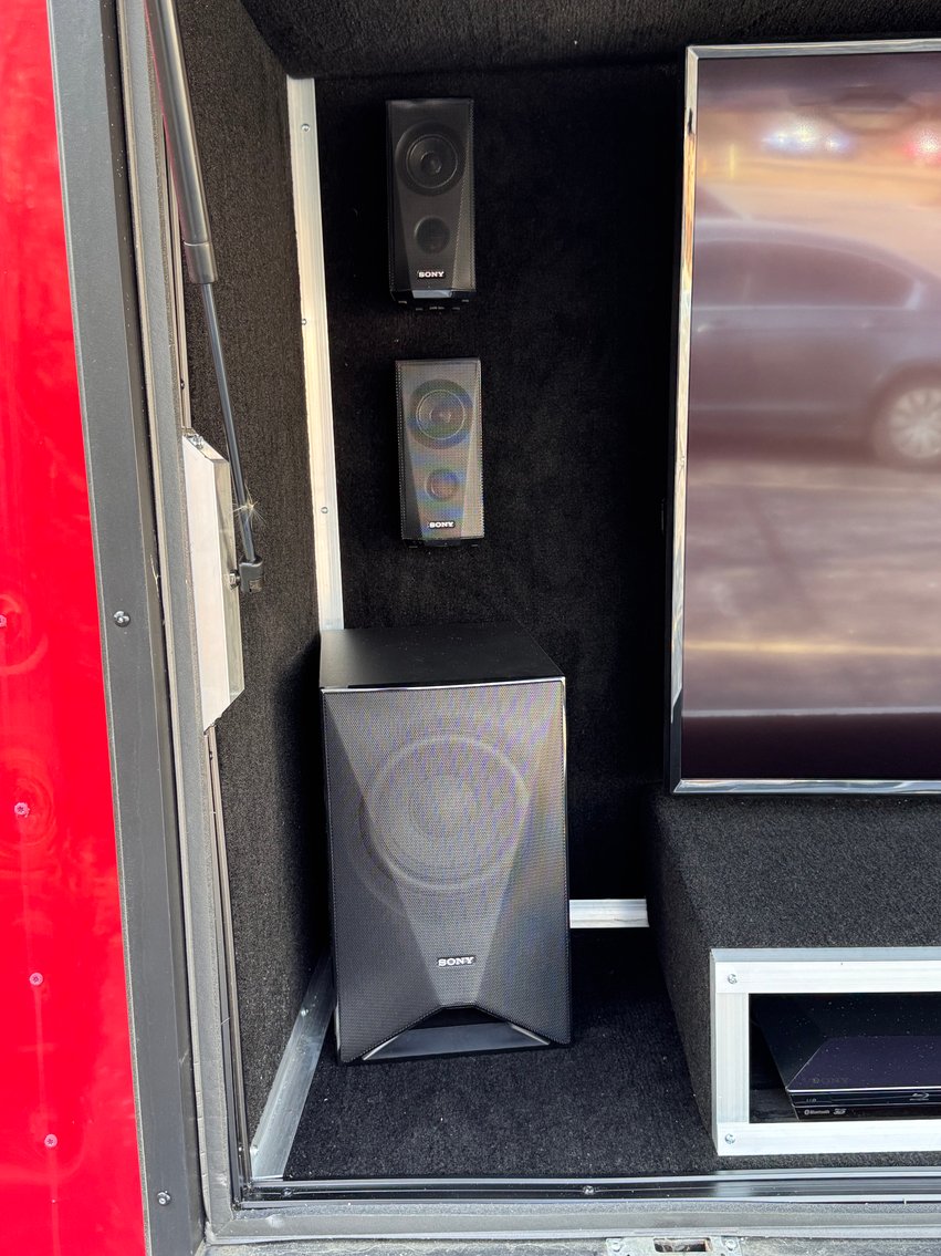 Image for TOWABLE TAILGATE TRAILER ONLINE ONLY AUCTION